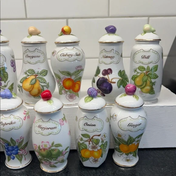 Lenox Orchard Spice Jars: set of 17 (1994) - Picture 4 of 9